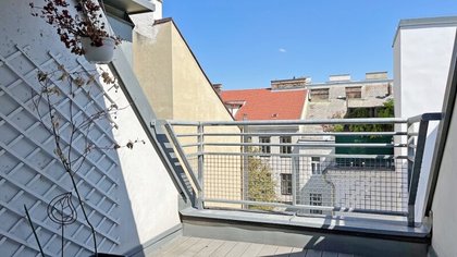 Dachgeschosswohnung in 1090 Wien