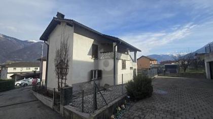 Einfamilienhaus in 6594 Contone