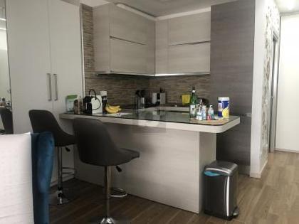 Etagenwohnung in 6900 Paradiso
