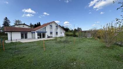 Einfamilienhaus in 2336 Les Bois