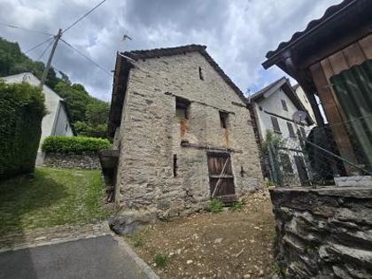 Ferienhaus in 6716 Leontica