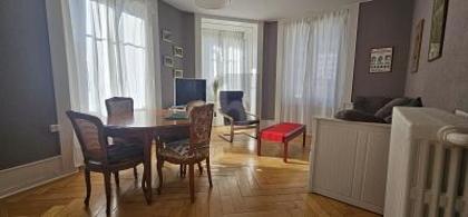 Etagenwohnung in 2400 Le Locle
