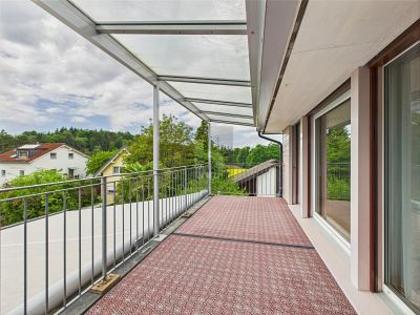 Dachgeschosswohnung in 8607 Aathal-Seegräben