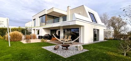 Villa in 7111 Parndorf