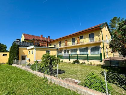 Mehrfamilienhaus in 2823 Pitten