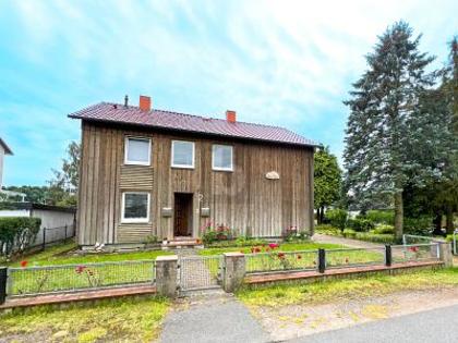 Zweifamilienhaus in 24635 Rickling
