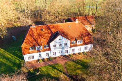 Hotel in 24796 Bredenbek