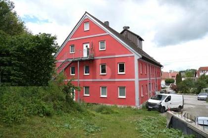 Mehrfamilienhaus in 86937 Scheuring