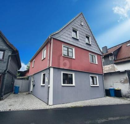 Mehrfamilienhaus in 98553 Schleusingen