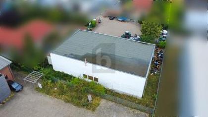Halle in 30938 Burgwedel