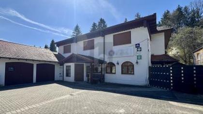 Wohn- und Geschäftshaus in 72369 Zimmern unter der Burg