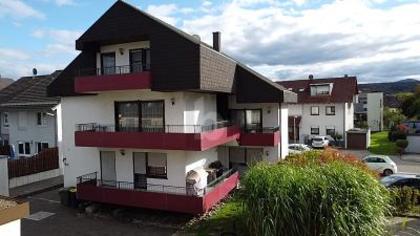 Zweifamilienhaus in 76476 Bischweier