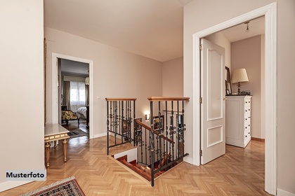 Doppelhaushälfte in 74196 Neuenstadt