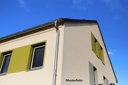 Mehrfamilienhaus in 08527 Plauen