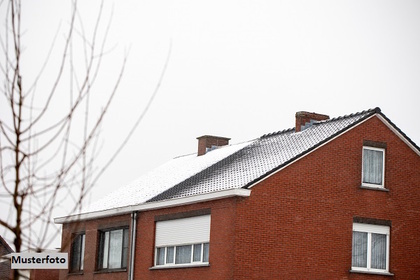 Zweifamilienhaus in 99718 Clingen