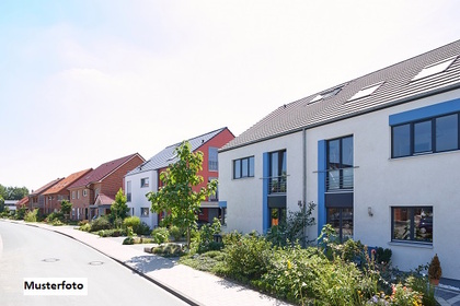 Zweifamilienhaus in 31855 Ärzen