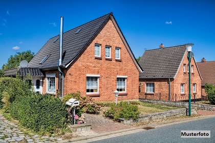 Mehrfamilienhaus in 89185 Hüttisheim