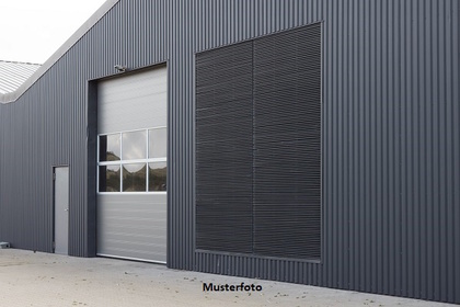 Halle in 32758 Detmold