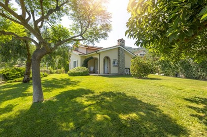 Villa in 18100 Imperia