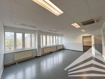 Bürogebäude in 4020 Linz, Med-Campus / UKH / Hafen