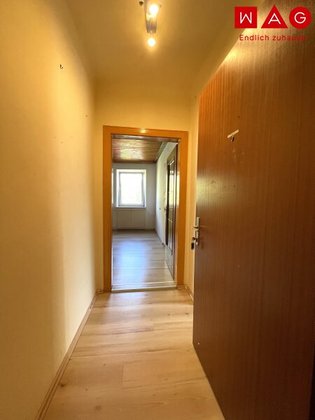 Wohnung in 3160 Traisen, Einkaufsmöglichkeiten (Gratisbus 2mal pro Woche ins Zentrum) - Arzt - Schule, Kindergarten, Cafe, Bank, Spielplatz, Bushaltestelle - Sehr ruhige und geschützte Lage in kleiner Siedlung - viel