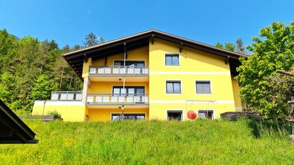 Mehrfamilienhaus in 9163 Unterbergen