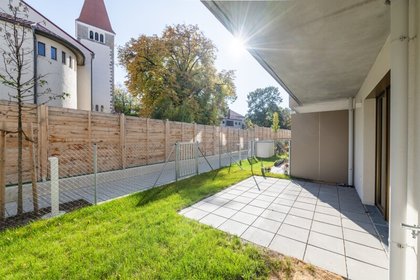 Terrassenwohnung in 2700 Wr. Neustadt, Wiener Neustadt Hauptbahnhof, Stadtzentrum, Akademiepark, Stadtpark