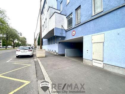 Garagen in 1220 Wien, Stadlau S Bahn