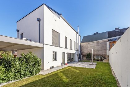Einfamilienhaus in 2700 Wr. Neustadt, Zentrum, Wiener Neustädter Kanal, Krankenhaus