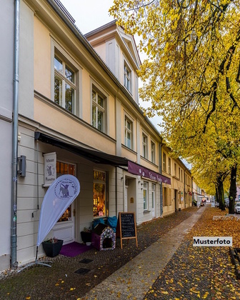 Wohn- und Geschäftshaus in 4893 Zell am Moos